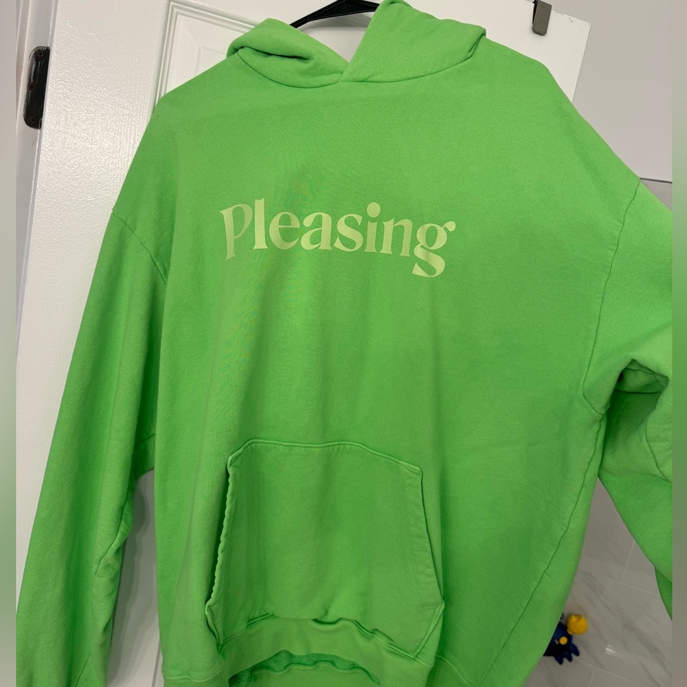 Harry Styles Pleasing Sweatshirt